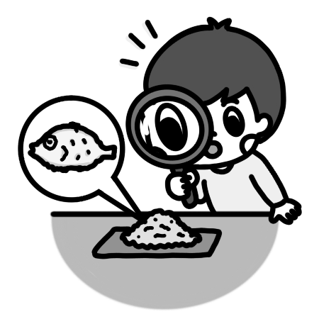 虫眼鏡でちりめんじゃこの中から魚（ちりめんモンスター）を発見する子どものイラスト 目がパッチリ モノクロ